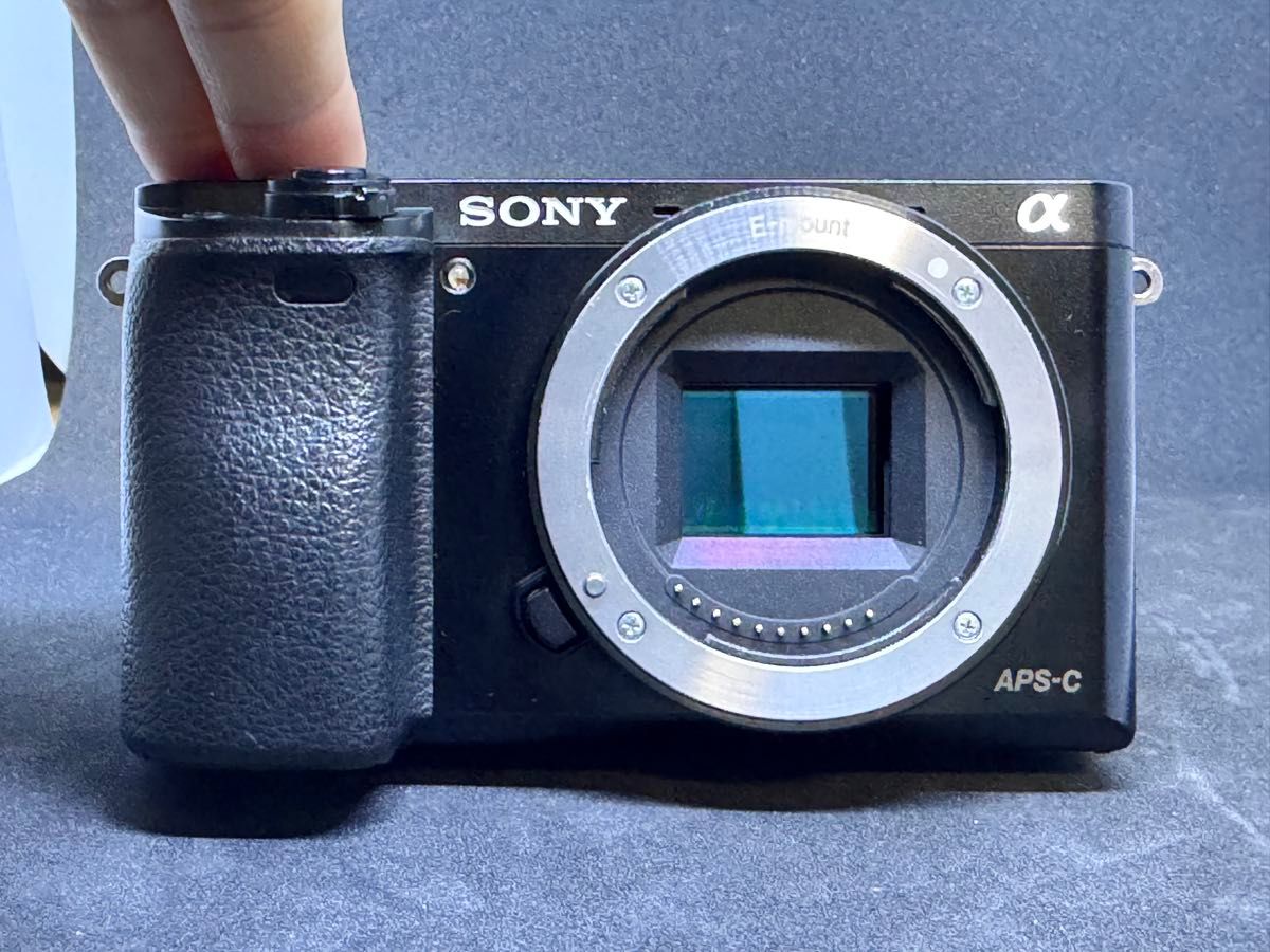 中古品 SONY α6000 ミラーレス一眼 カメラ ダブルレンズキット 中古品 SONY α6000 ミラーレス一眼 カメラ ダブルレンズキット