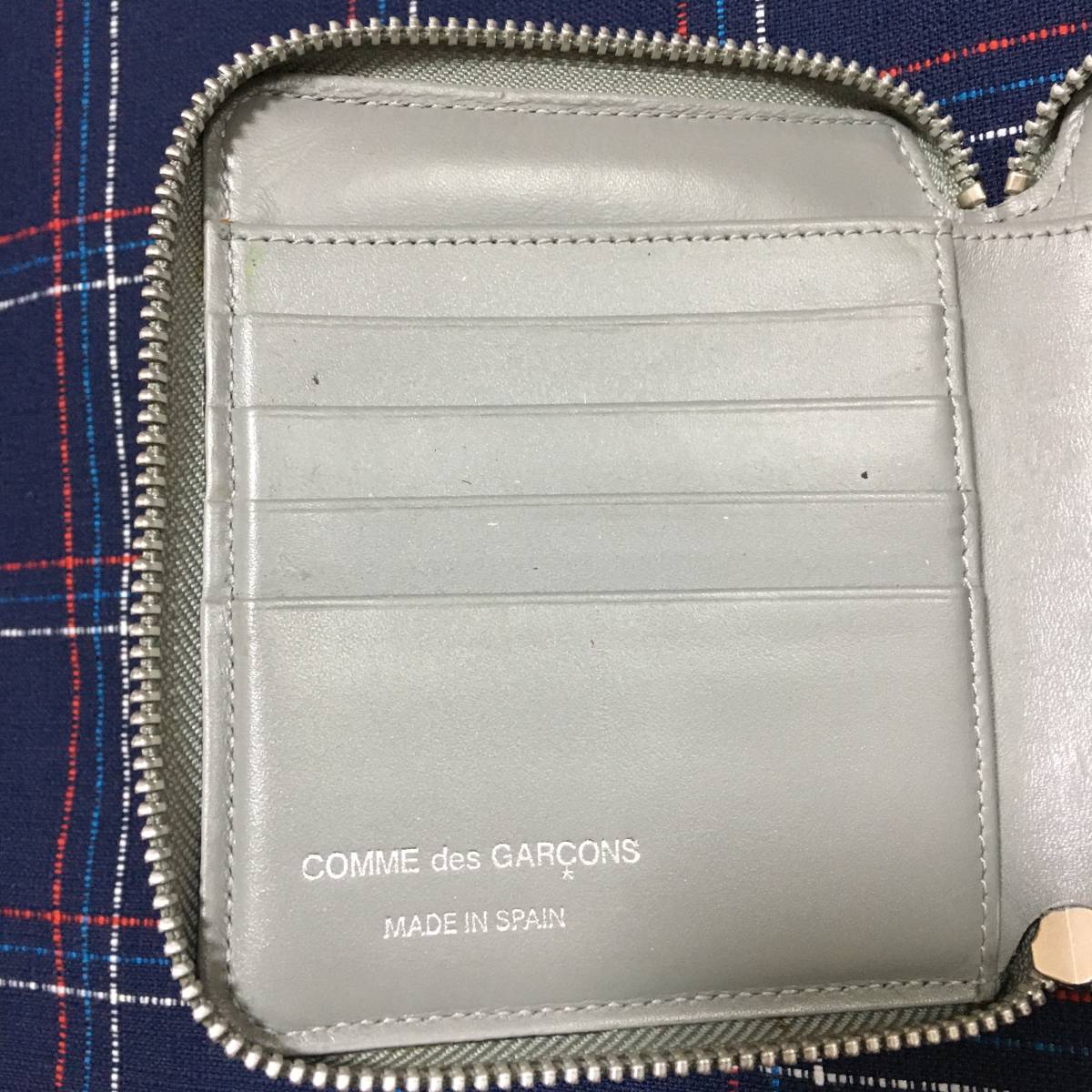 # beautiful goods regular goods # Comme des Garcons dot pattern wallet 2. folding purse # gray #COMME des GARONS CDG Wallet polka dots# Spain made #