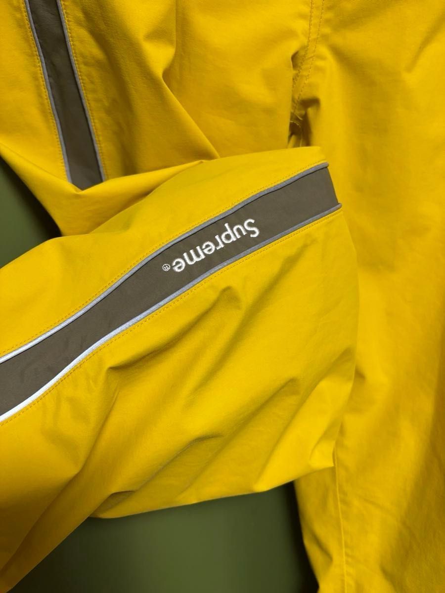 シュプリムSupreme GORE-TEX Anorak 24ss イエローLセットアップ シュプリムSupreme GORE-TEX Anorak 24ss イエローLセットアップ