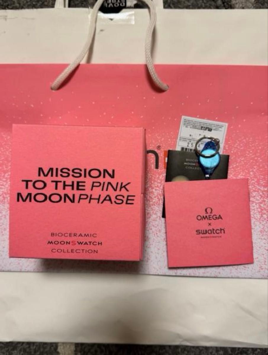 Swatch OMEGA BIOCERAMIC MoonSwatch Pink|Yahoo!フリマ(旧 Swatch OMEGA BIOCERAMIC MoonSwatch Pink|Yahoo!フリマ(旧