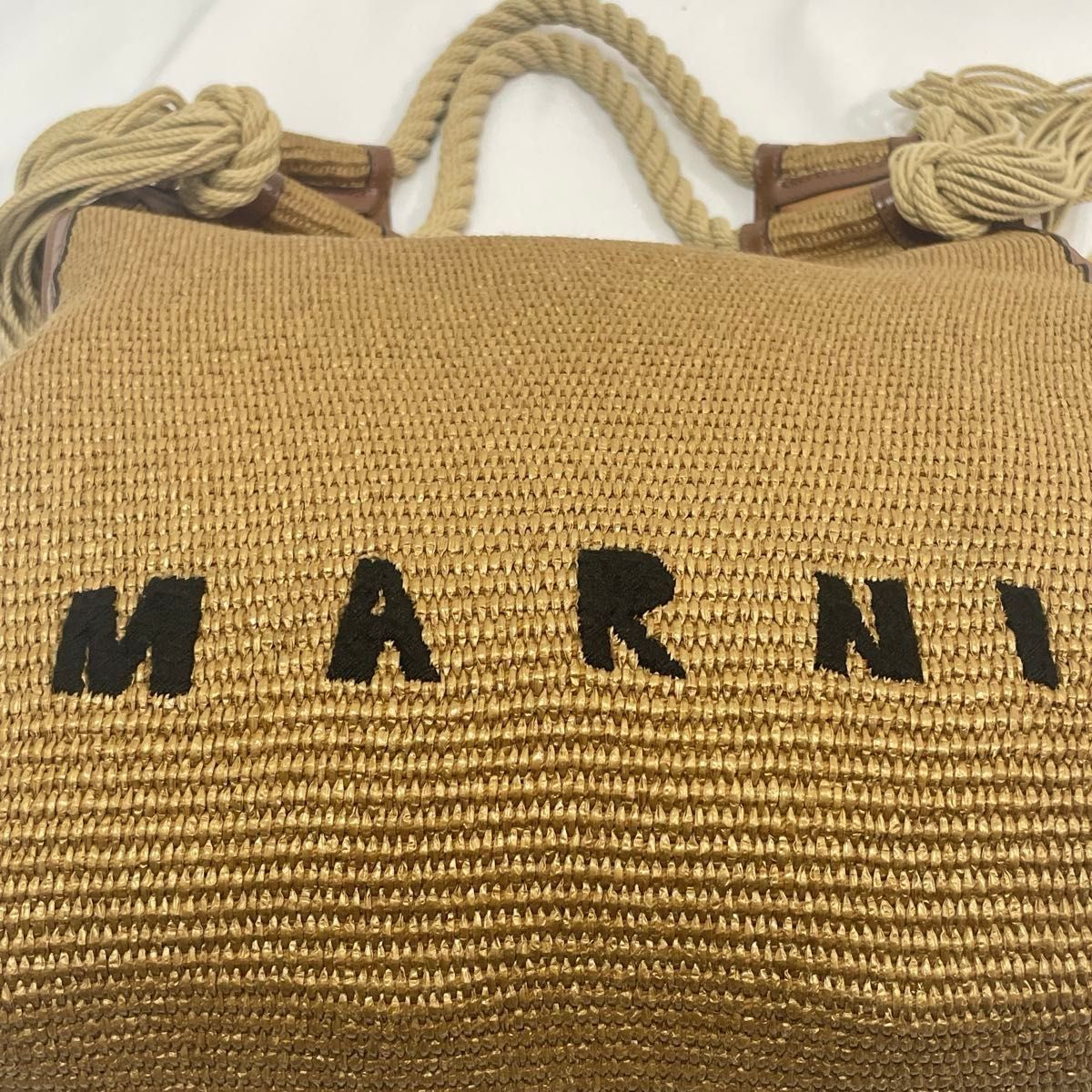 極美品】MARNI マルニ ロープハンドル ラフィア サマーバッグ 極美品】MARNI マルニ ロープハンドル ラフィア サマーバッグ
