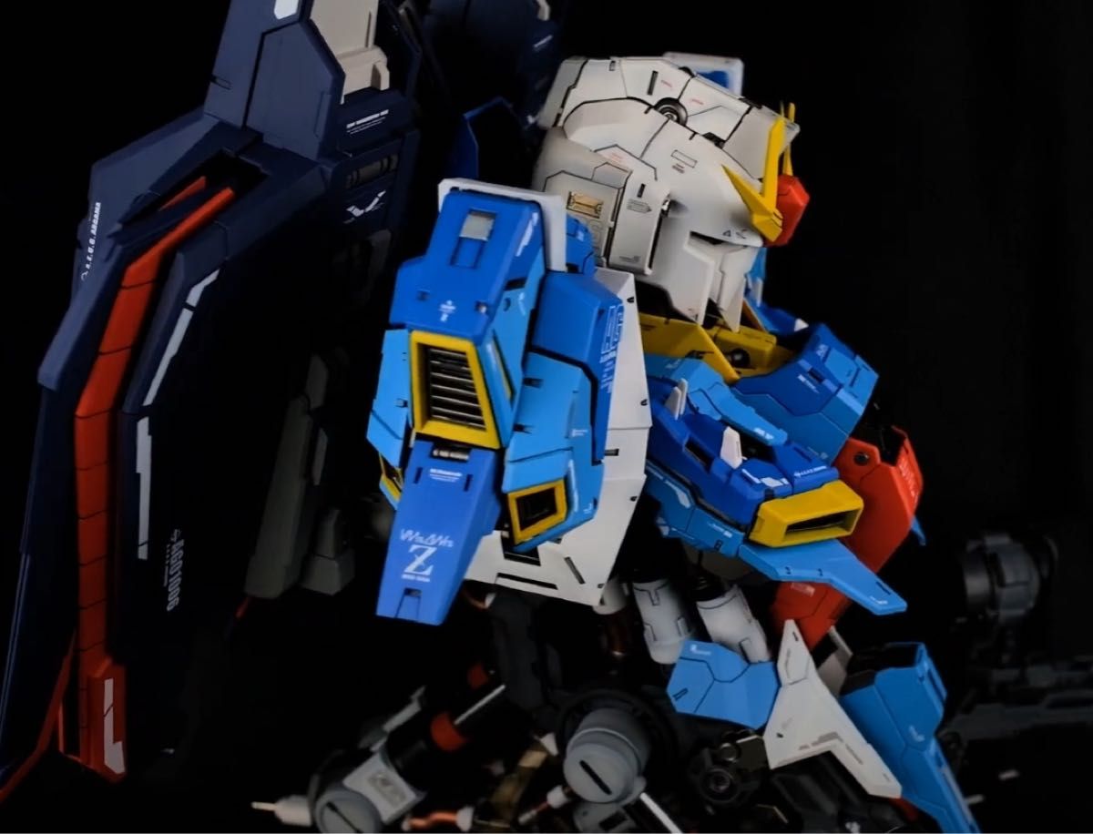 1/35スケールZガンダムの胸像フィギュア 新品未組立キット 発光 1/35スケールZガンダムの胸像フィギュア 新品未組立キット 発光