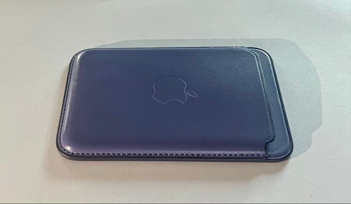 Apple純正 iPhone MagSafeケース レザーウォレット 探す対応 美 Apple純正 iPhone MagSafeケース レザーウォレット 探す対応 美