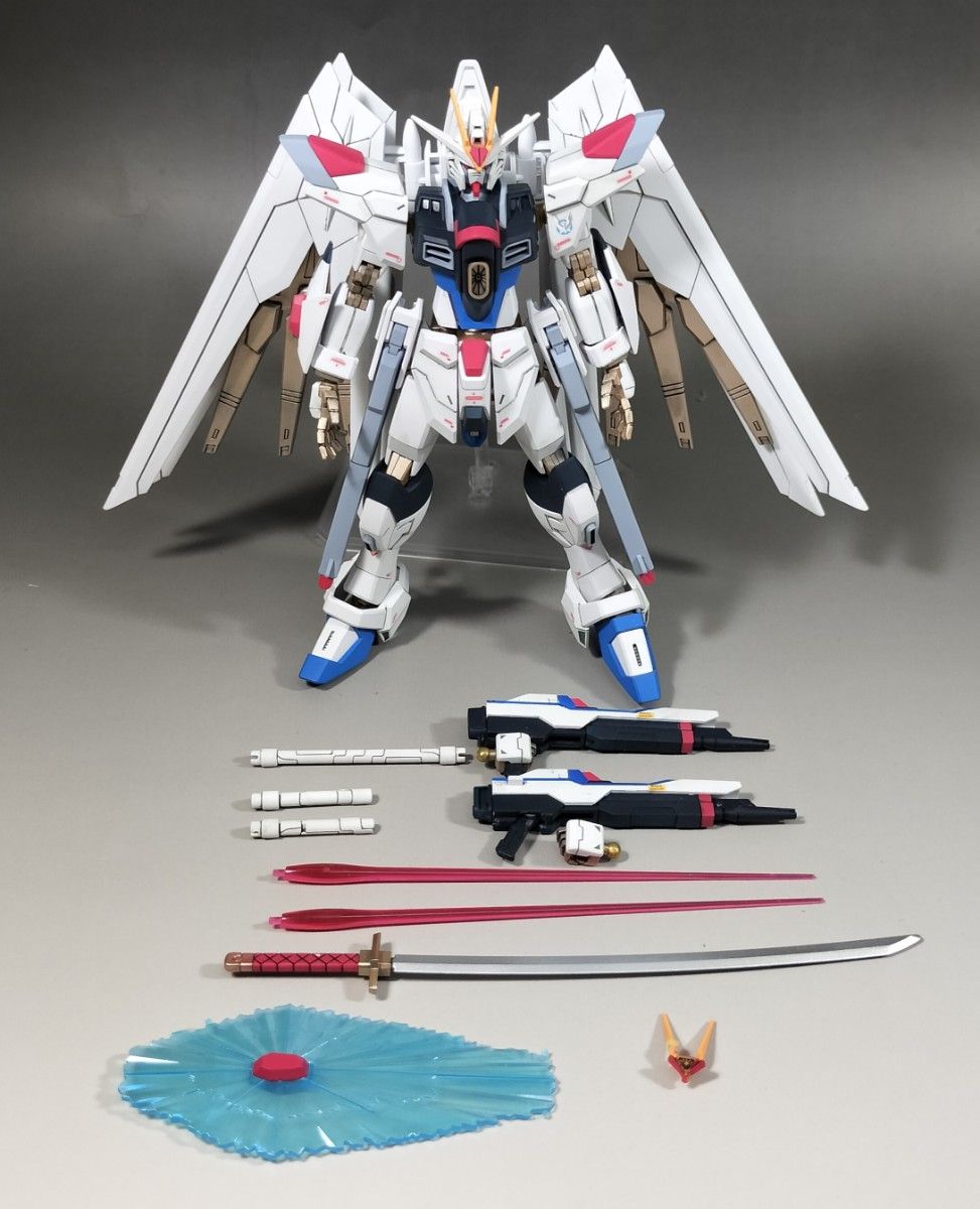 HG 1/144 マイティーストライクフリーダムガンダム 改修 全塗装 HG 1/144 マイティーストライクフリーダムガンダム 改修 全塗装