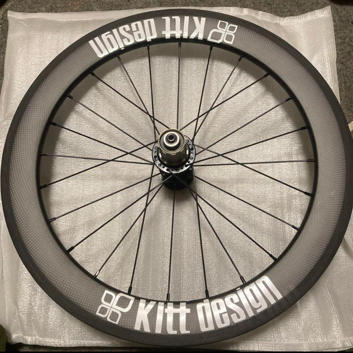 新品未使用 後11速対応 カーボン&アルミスポークホイール 130mm 新品未使用 後11速対応 カーボン&アルミスポークホイール 130mm