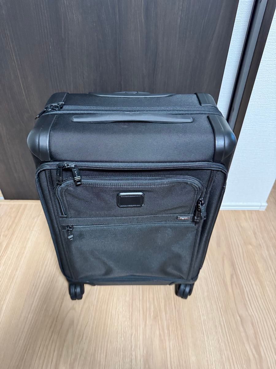TUMI トゥミ ALPHA ビジネス キャリーケース エクスパンダブル 4 TUMI トゥミ ALPHA ビジネス キャリーケース エクスパンダブル 4