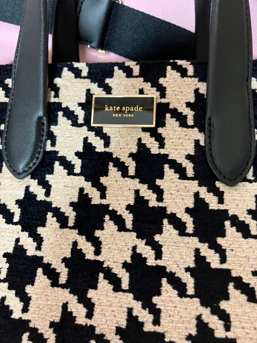 美品】kate spade 千鳥柄のミニトートバッグ ハンドバッグ 春 美品】kate spade 千鳥柄のミニトートバッグ ハンドバッグ 春