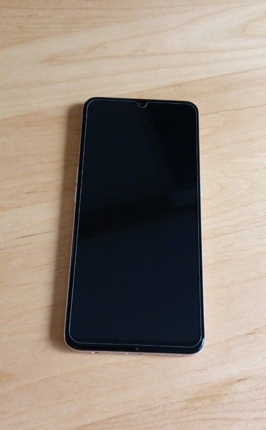 美品 OPPO A73 ダイナミックオレンジ 本体と付属品 ケース3個 美品 OPPO A73 ダイナミックオレンジ 本体と付属品 ケース3個