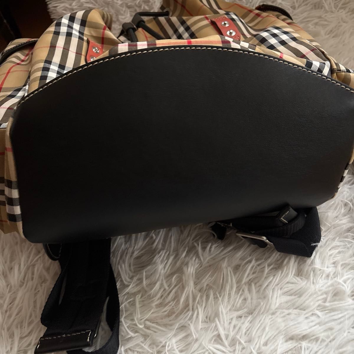 現行 近代モデル BURBERRY 未使用新品 タグ付き 超美品 ノバ 現行 近代モデル BURBERRY 未使用新品 タグ付き 超美品 ノバ