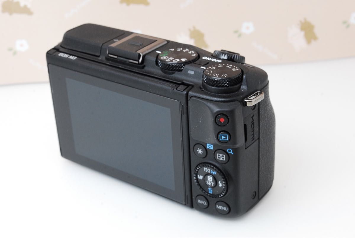 美品 Wi-Fi 自撮り Canon EOS M3 高性能ミラーレスカメラ 美品 Wi-Fi 自撮り Canon EOS M3 高性能ミラーレスカメラ