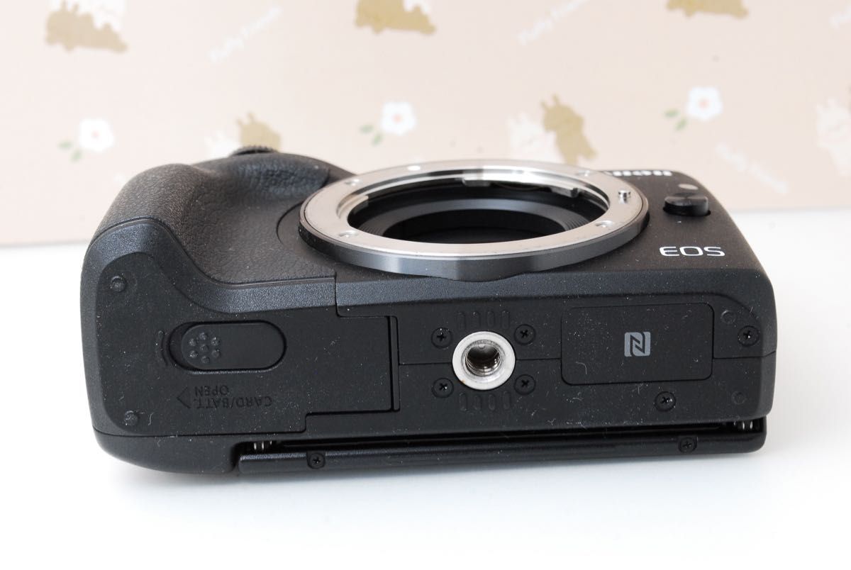 美品 Wi-Fi 自撮り Canon EOS M3 高性能ミラーレスカメラ 美品 Wi-Fi 自撮り Canon EOS M3 高性能ミラーレスカメラ
