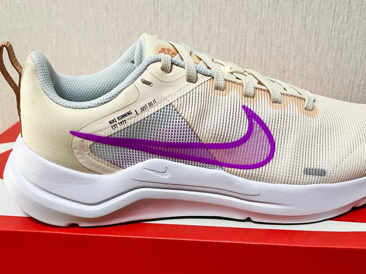 新品 24 5cm ナイキ ダウンシフター12 スニーカー NIKE 軽量 新品 24 5cm ナイキ ダウンシフター12 スニーカー NIKE 軽量