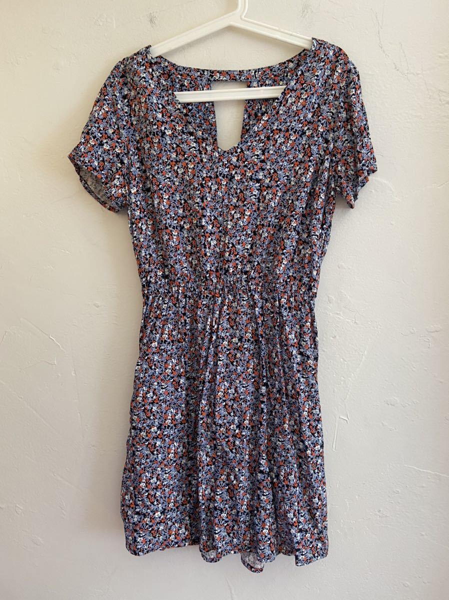 [ free shipping ] used GAP Gap floral print One-piece size M