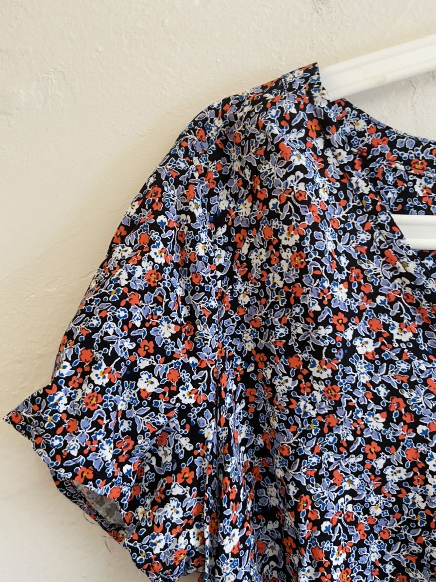 [ free shipping ] used GAP Gap floral print One-piece size M