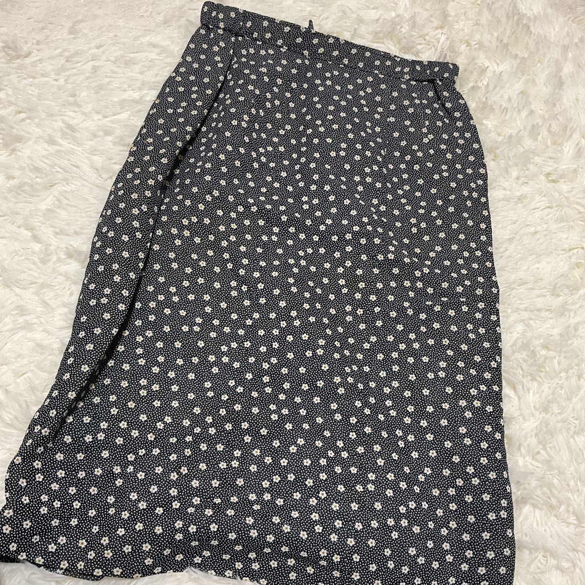 ALTA MODE my Robe スカートスーツ 花柄黒 セットアップ 2点 ALTA MODE my Robe スカートスーツ 花柄黒 セットアップ 2点