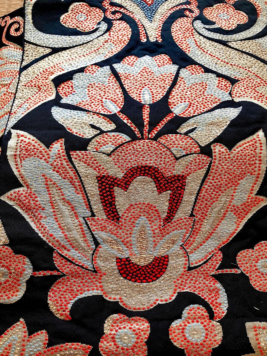 極美品 正絹 袋帯 金箔刺繍 ブラック 絹100% 金銀糸 六通柄袋帯 極美品 正絹 袋帯 金箔刺繍 ブラック 絹100% 金銀糸 六通柄袋帯