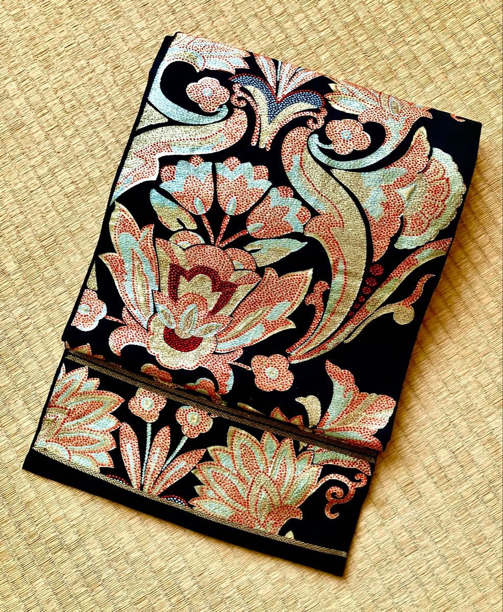 極美品 正絹 袋帯 金箔刺繍 ブラック 絹100% 金銀糸 六通柄袋帯 極美品 正絹 袋帯 金箔刺繍 ブラック 絹100% 金銀糸 六通柄袋帯