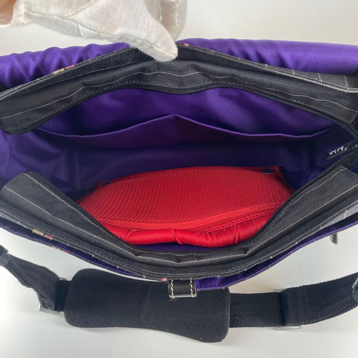 極美品】Paul Smith ポールスミス ショルダーバッグ ストライプ 極美品】Paul Smith ポールスミス ショルダーバッグ ストライプ