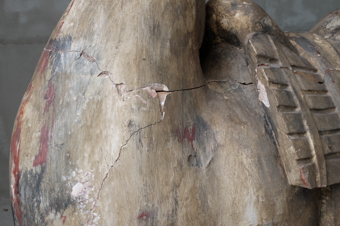 00474 古いラクダの木製オブジェ / 木彫り 木像 置物 骨董 古美術 