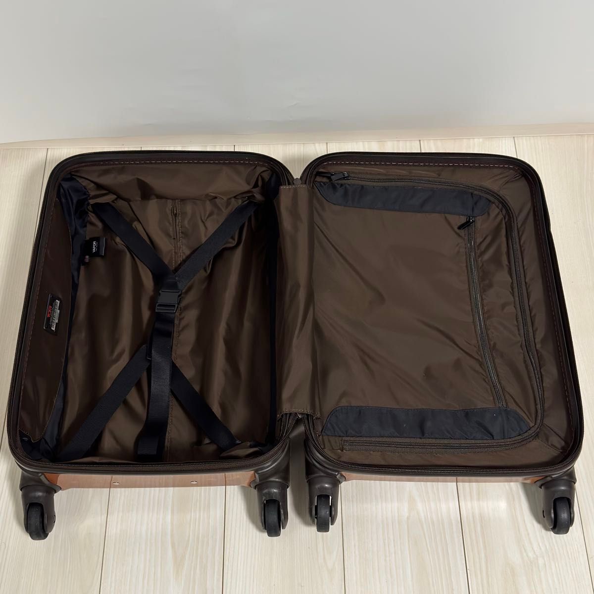 TUMI トゥミ キャリー スーツケース 28020 33L 4輪|Yahoo TUMI トゥミ キャリー スーツケース 28020 33L 4輪|Yahoo