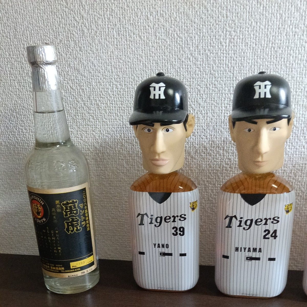 阪神タイガース ウイスキー2003年の戦士達 6体 泡盛1本 阪神タイガース ウイスキー2003年の戦士達 6体 泡盛1本