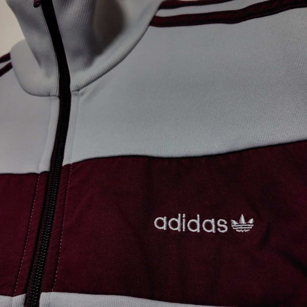 adidas アディダス 万国旗タグ 刺繍ロゴ ヴィンテージ トラック adidas アディダス 万国旗タグ 刺繍ロゴ ヴィンテージ トラック