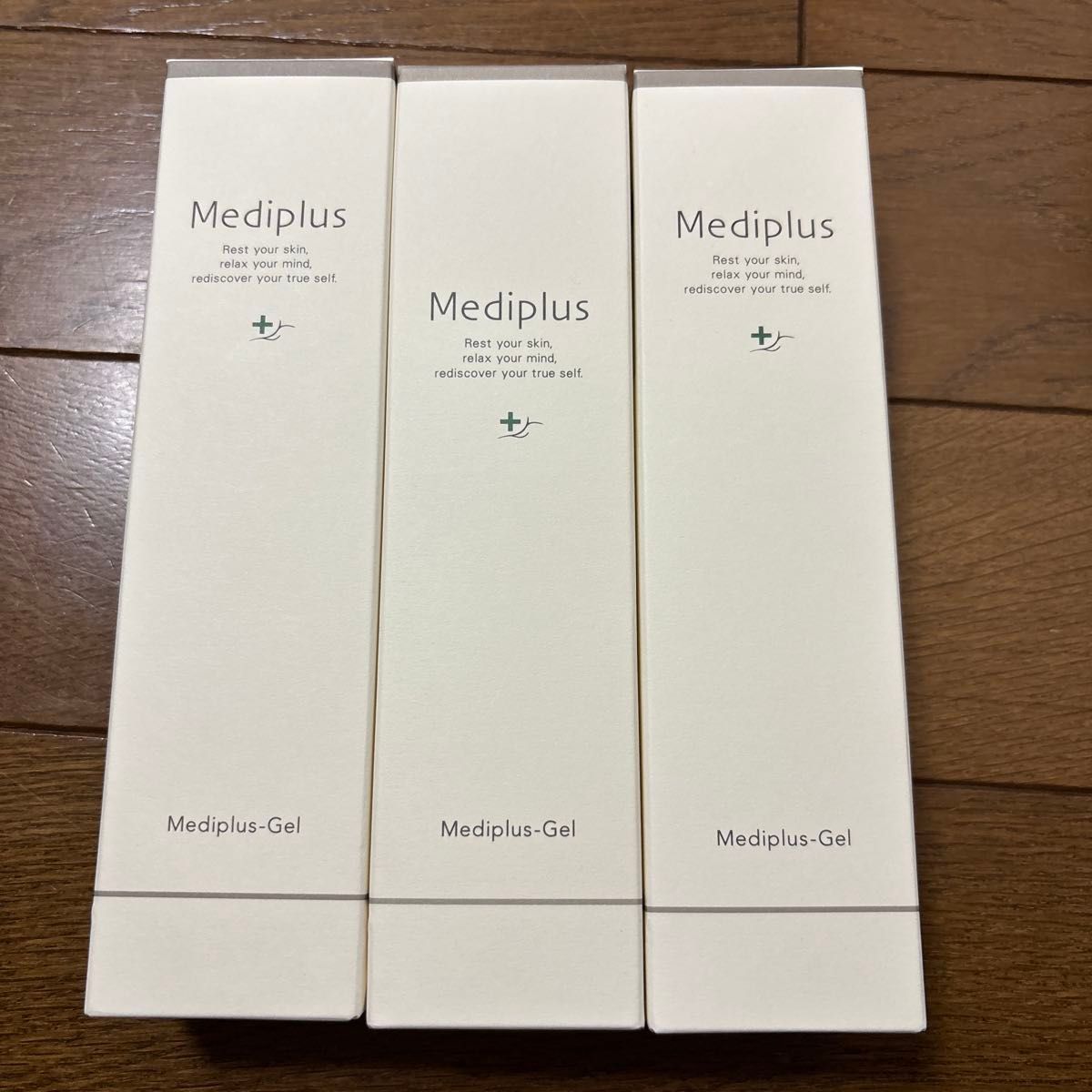 新品未開封 3個セット メディプラスゲル ゲル状美容液 180g 新品未開封 3個セット メディプラスゲル ゲル状美容液 180g