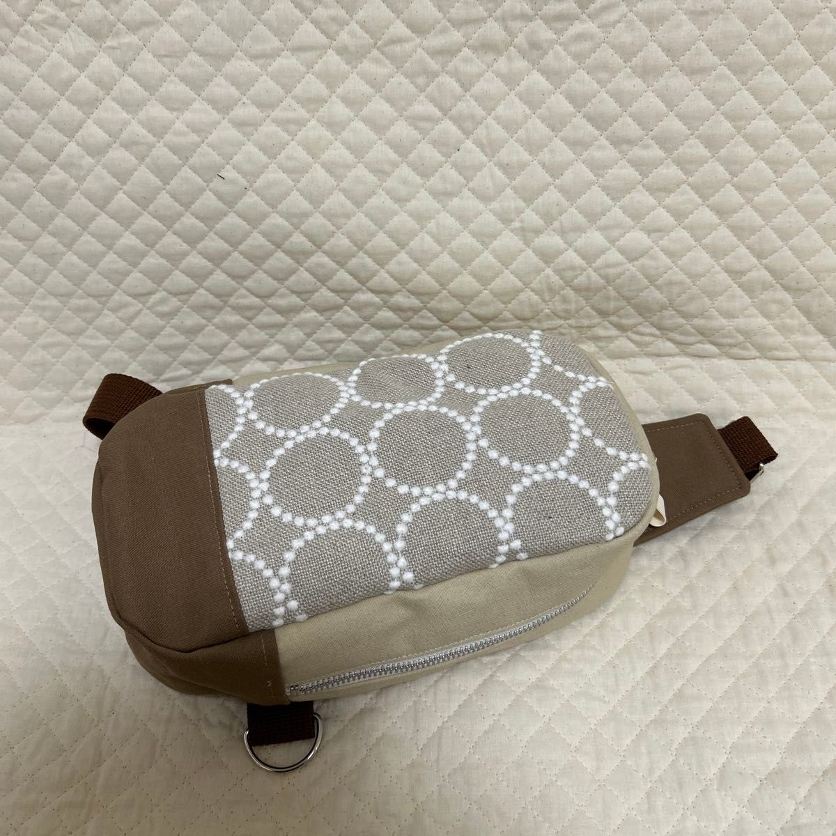 ミナペルホネン ハンドメイド BOXタイプボディバッグ タンバリン ミナペルホネン ハンドメイド BOXタイプボディバッグ タンバリン