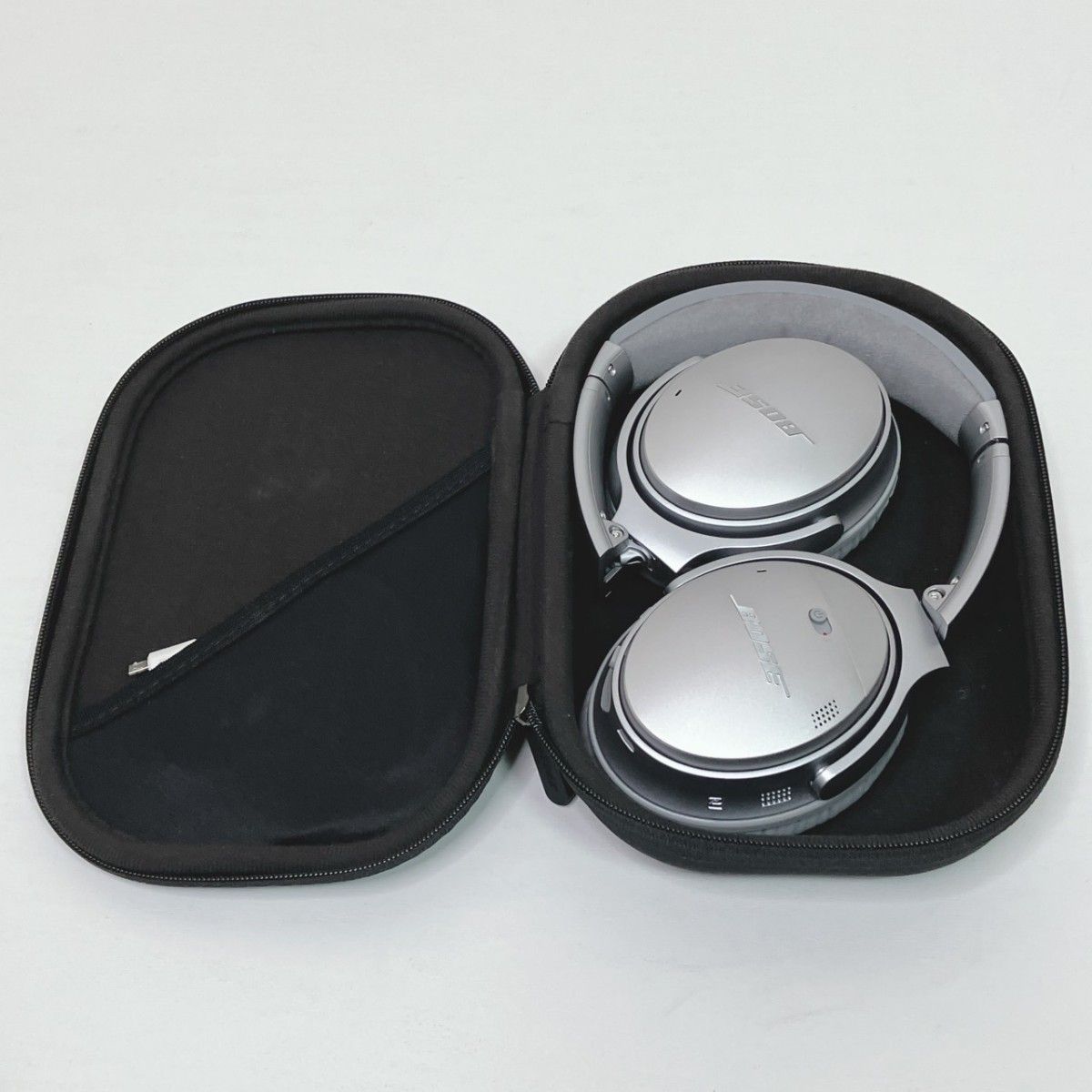 美品】Bose QuietComfort 35 II ワイヤレスヘッドホン BOSE 美品】Bose QuietComfort 35 II ワイヤレスヘッドホン BOSE