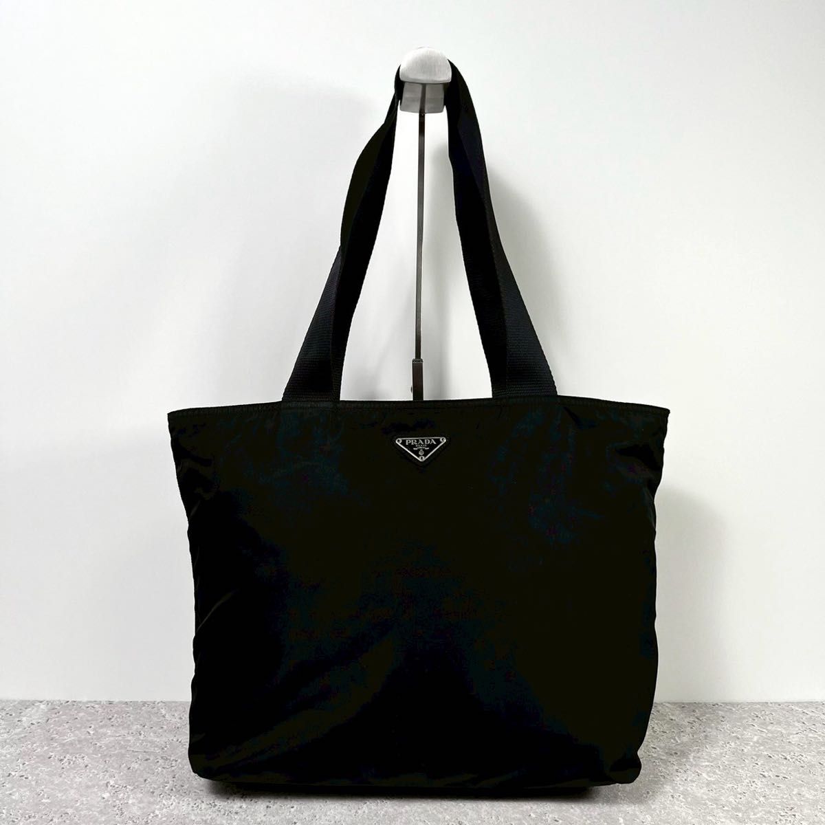 美品》PRADA プラダ トートバッグ ハンドバッグ ビジネス 三角 美品》PRADA プラダ トートバッグ ハンドバッグ ビジネス 三角