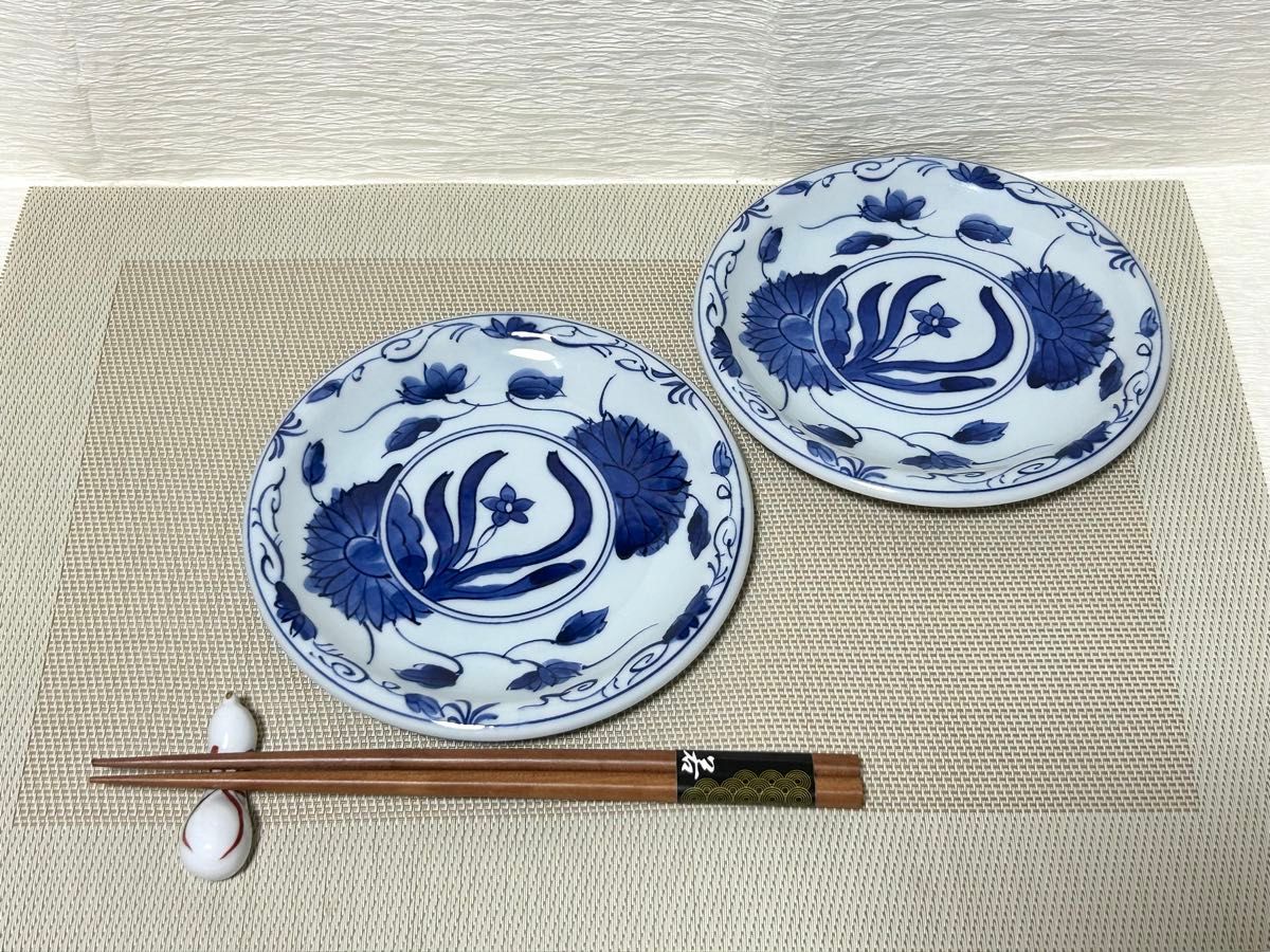 三洋陶器 龍峰窯 染付草花 銘々皿 2枚セット 古伊万里 和食器 中 三洋陶器 龍峰窯 染付草花 銘々皿 2枚セット 古伊万里 和食器 中