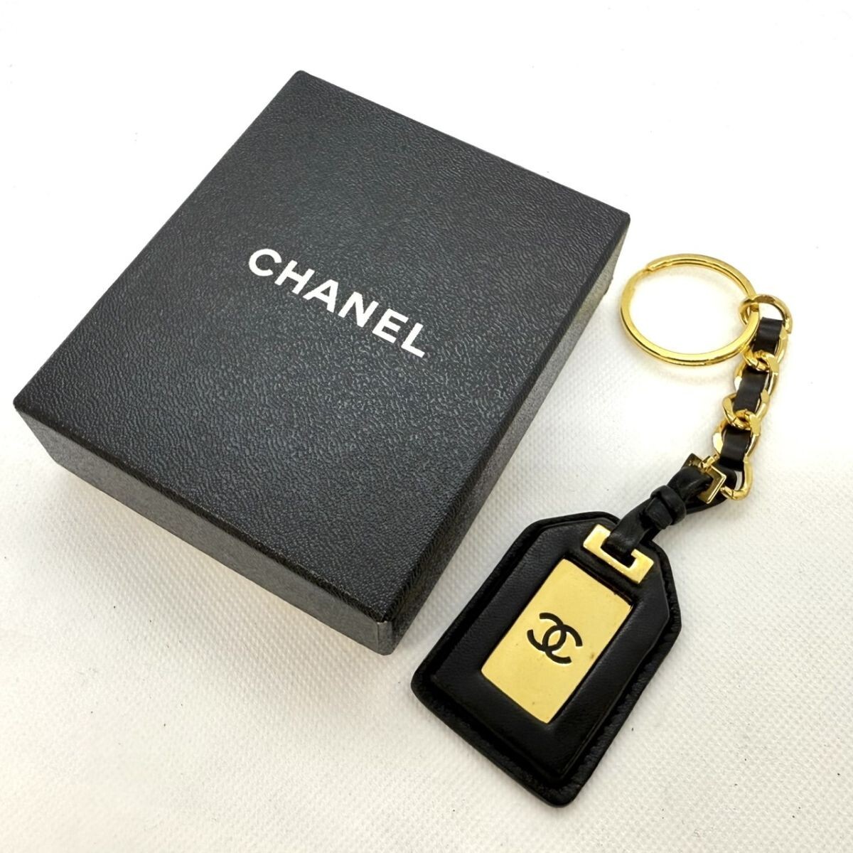 W1032-SB2-963◎ CHANEL シャネル キーホルダー レザー ココ W1032-SB2-963◎ CHANEL シャネル キーホルダー レザー ココ