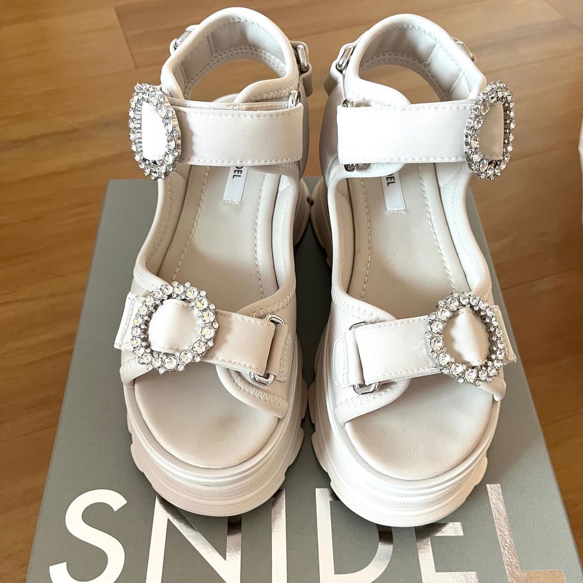 snidel ビジュースニーカーソールサンダル|Yahoo!フリマ(旧 snidel ビジュースニーカーソールサンダル|Yahoo!フリマ(旧