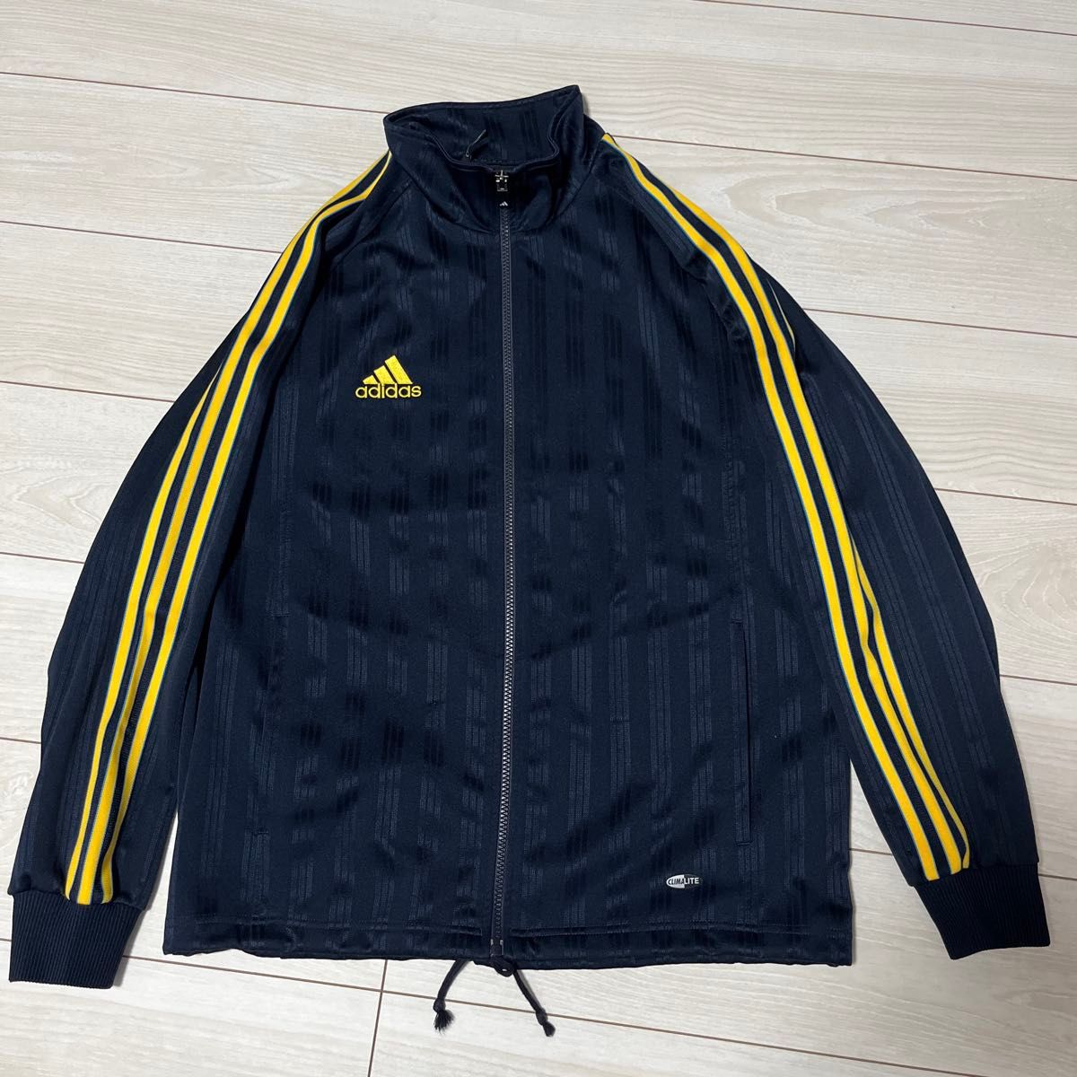 OLD adidas ヴィンテージ トラックジャケット 国旗タグ ジャージ OLD adidas ヴィンテージ トラックジャケット 国旗タグ ジャージ