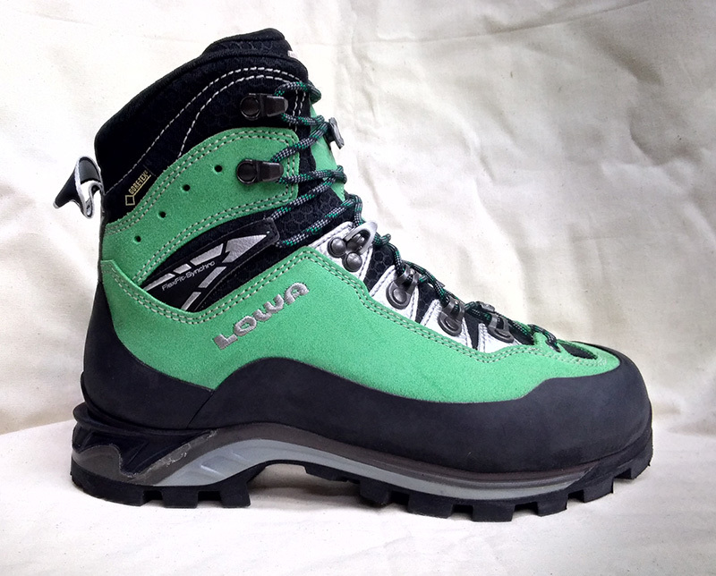  old model special price 30%off[LOWA/W\'s che beda- repro GTX/UK4.5]mtr foot 