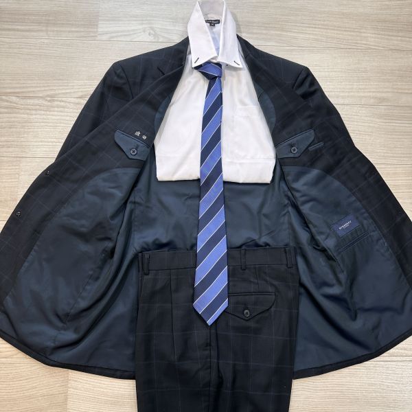BURBERRY LONDON】 バーバリー ロンドン A7 ( XL程度) 大きい BURBERRY LONDON】 バーバリー ロンドン A7 ( XL程度) 大きい