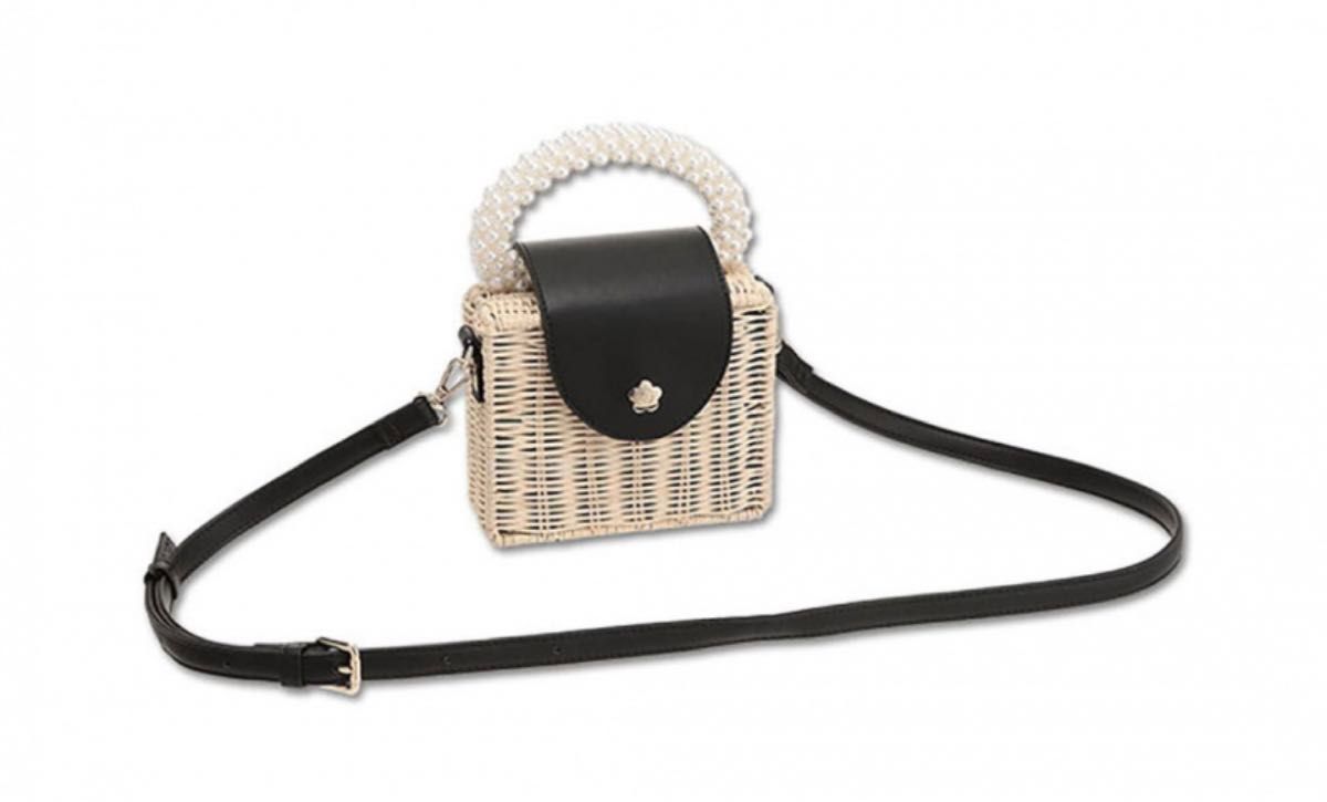 新品 タグ付き MARY QUANTカゴバックパール付き ショルダー 新品 タグ付き MARY QUANTカゴバックパール付き ショルダー
