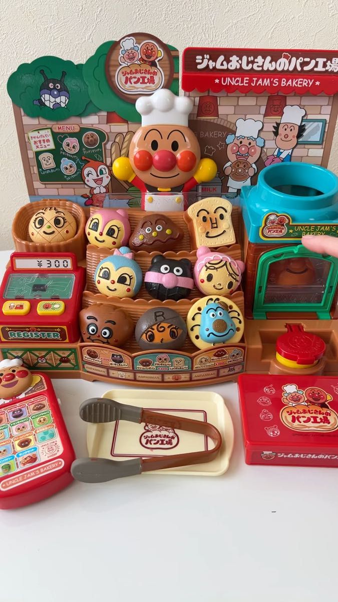 【美品】アンパンマン パン工場 かまどでやこう おもちゃ おままごと ブラックロールパンナ カビルンルン 動作確認済み