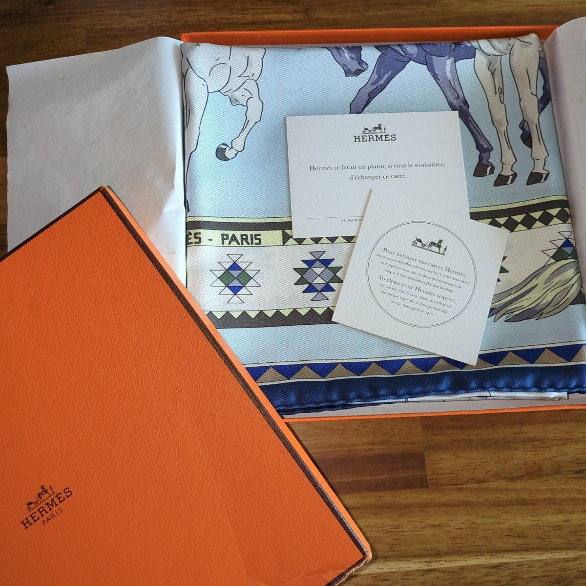GWセール 【未使用】 HERMES カレ90 ヴィンテージシルク GWセール 【未使用】 HERMES カレ90 ヴィンテージシルク