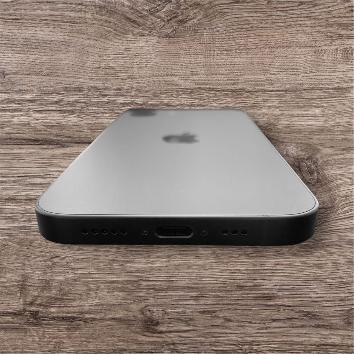 ほぼ新品】iPhone16e 256GB SIMフリー ブラック バッテリー100 ほぼ新品】iPhone16e 256GB SIMフリー ブラック バッテリー100