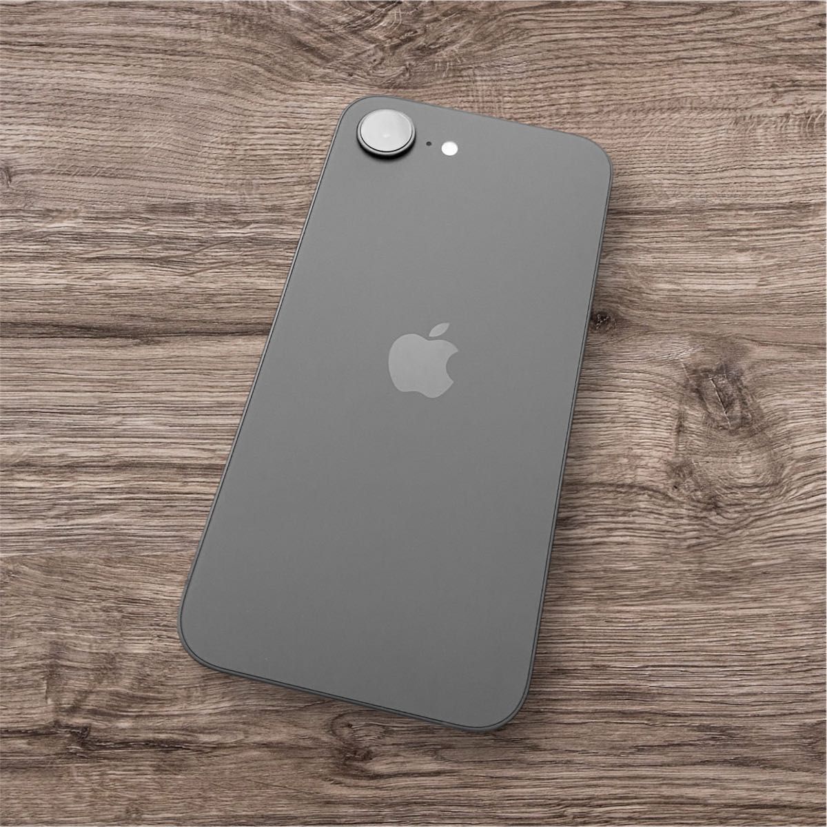 ほぼ新品】iPhone16e 256GB SIMフリー ブラック バッテリー100 ほぼ新品】iPhone16e 256GB SIMフリー ブラック バッテリー100