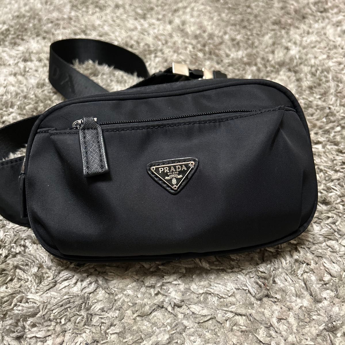 PRADA ショルダーバッグ ウエストバッグ|Yahoo!フリマ(旧 PRADA ショルダーバッグ ウエストバッグ|Yahoo!フリマ(旧