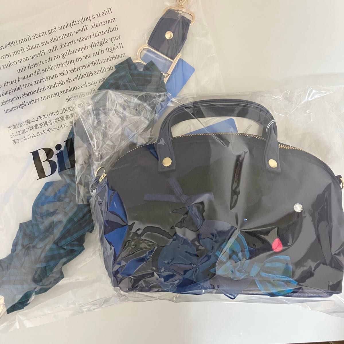 新品タグ付き familiar ファミリアビビィ 〈Bibiy × familiar 新品タグ付き familiar ファミリアビビィ 〈Bibiy × familiar