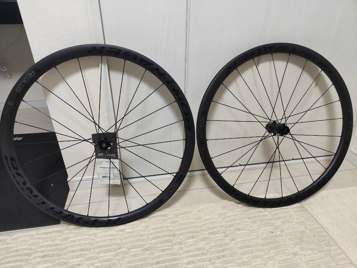 新品 】TREK ボントレガーaeolus pro3 TLR discホイール 新品 】TREK ボントレガーaeolus pro3 TLR discホイール