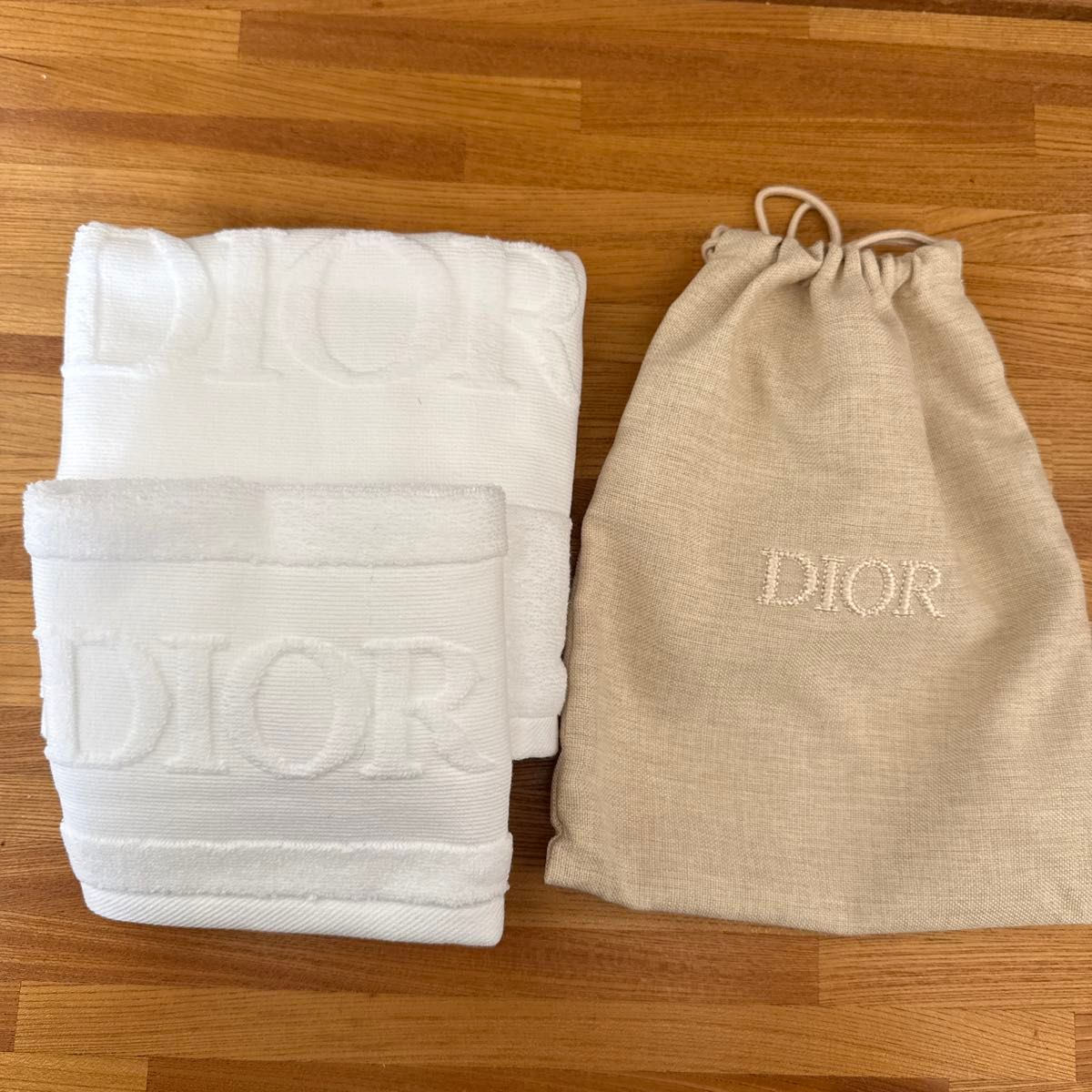 Dior ディオール タオル2枚セット ノベルティ|Yahoo!フリマ(旧 Dior ディオール タオル2枚セット ノベルティ|Yahoo!フリマ(旧