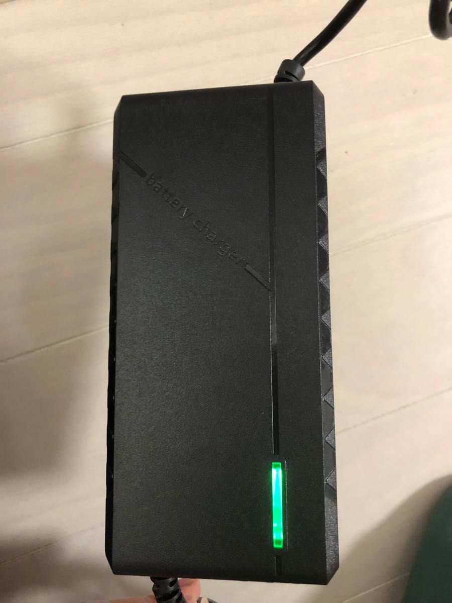 フル電動自転車充電器 48V 2Aファン付き充電器 ひねちゃ フル電動自転車充電器 48V 2Aファン付き充電器 ひねちゃ