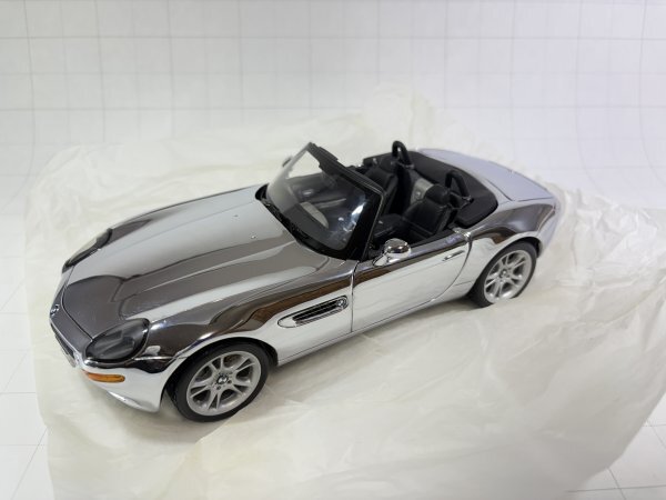 京商 BMW Z8 クロームメッキ Yahoo!オークション - KYOSHO BMW 1/18 BMW Z8 (CHROME PLATED)