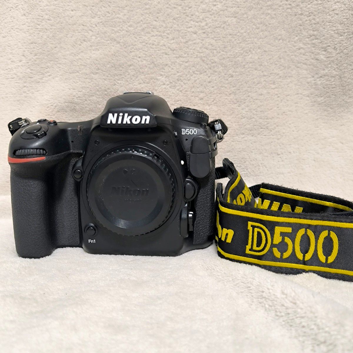 Nikon D500 ボディ バッテリー2個付属 2016年製 動作良好 Nikon D500 ボディ バッテリー2個付属 2016年製 動作良好