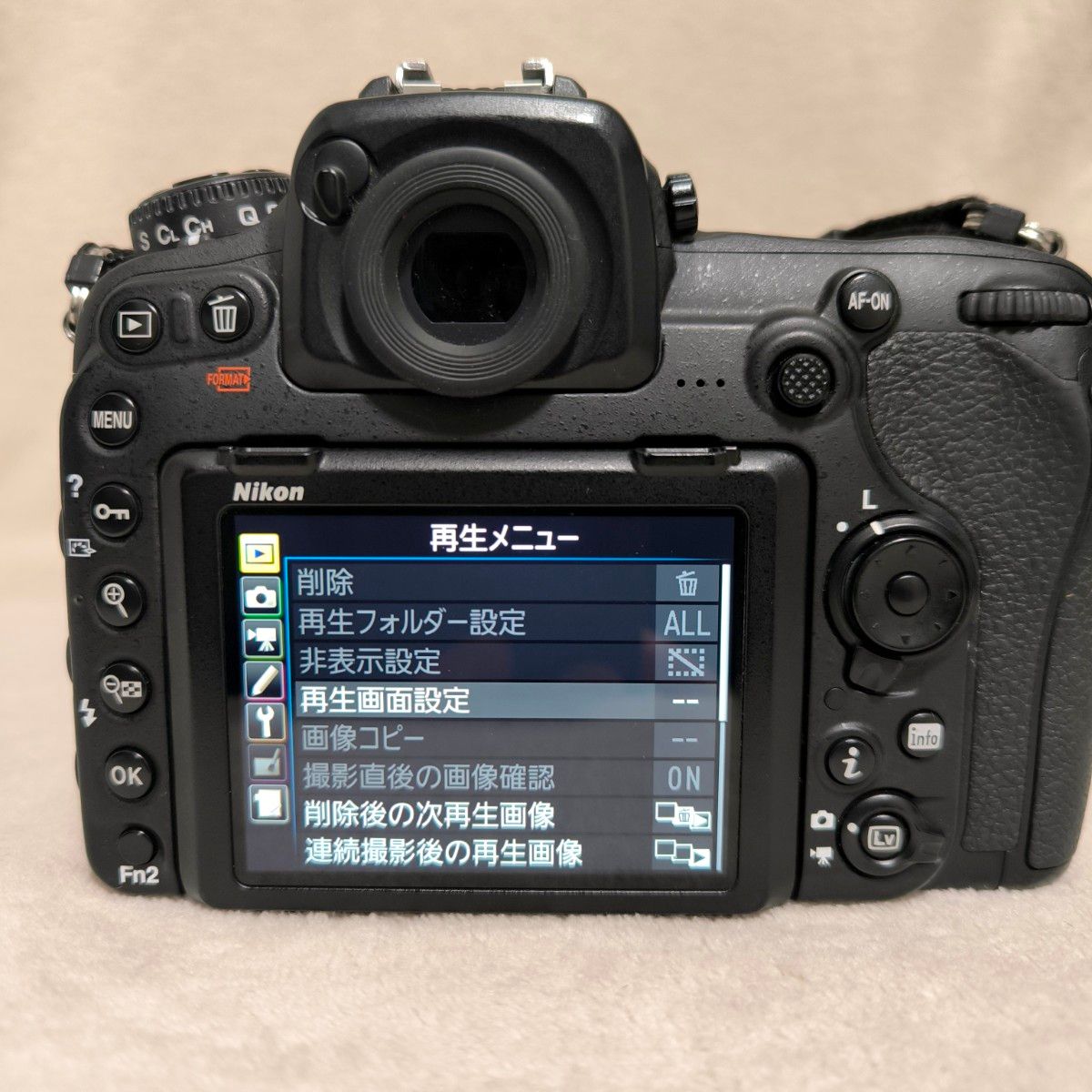 Nikon D500 ボディ バッテリー2個付属 2016年製 動作良好 Nikon D500 ボディ バッテリー2個付属 2016年製 動作良好