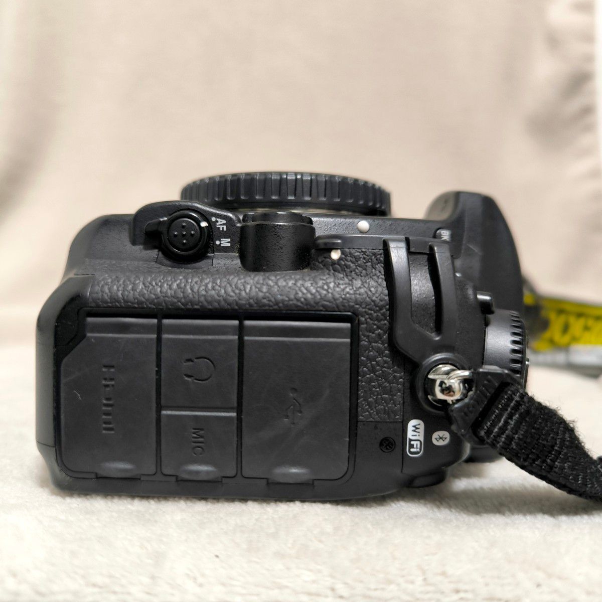 Nikon D500 ボディ バッテリー2個付属 2016年製 動作良好 Nikon D500 ボディ バッテリー2個付属 2016年製 動作良好